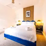 Luxury Skyfall With Free Parking For Families & Business By Prescott *