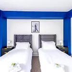 Luxury Skyfall With Free Parking For Families & Business By Prescott Apartamento *
