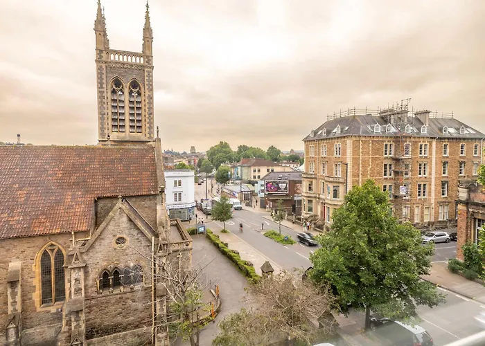 Modern Skyfall With Free Parking For Families & Business By Prescott *