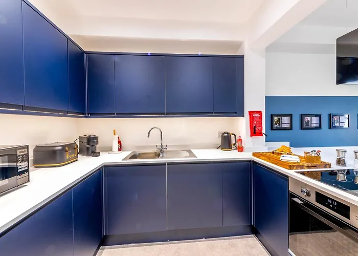 Modern Skyfall With Free Parking For Families & Business By Prescott