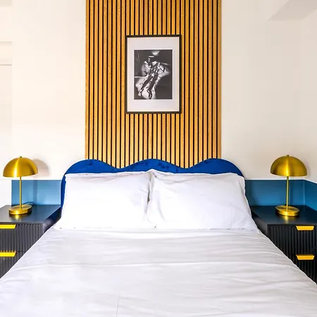 Luxury Skyfall With Free Parking For Families & Business By Prescott Apartmán *