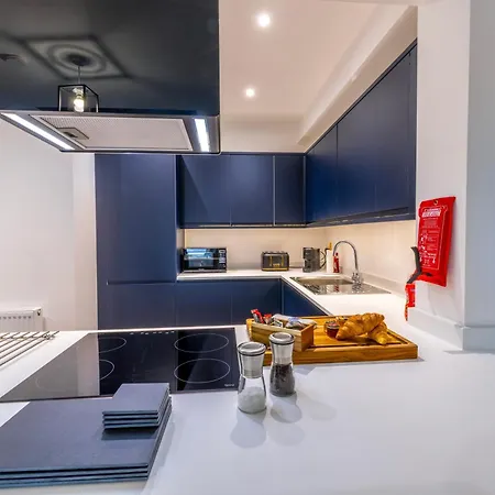 Luxury Skyfall With Free Parking For Families & Business By Prescott * Bristol