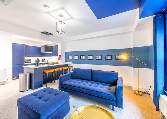 Modern Skyfall With Free Parking For Families & Business By Prescott Apartment