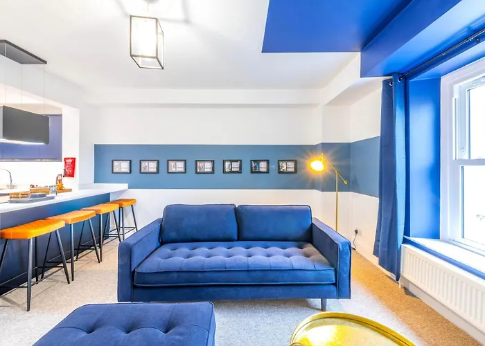 Modern Skyfall With Free Parking For Families & Business By Prescott Apartment