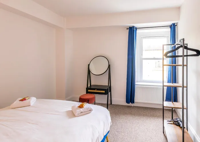 Luxury Skyfall With Free Parking For Families & Business By Prescott Apartman *